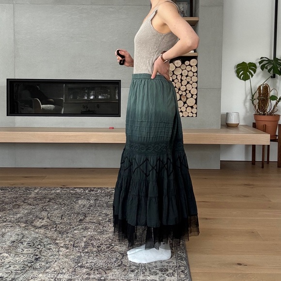 Vintage 100% cotton Ombre Dark Green Maxi Skirt L - Picture 4 of 17